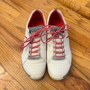 WOMEN'S ECCO GOLF SHOES